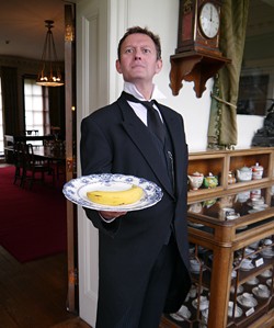 How did Lady Ellen eat a banana?